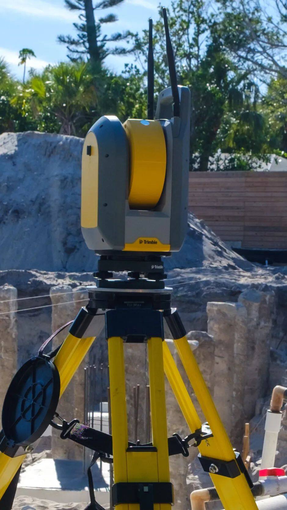 智慧建造：Trimble Ri BIM放样机器人建筑与设计公司的新宠(图2)